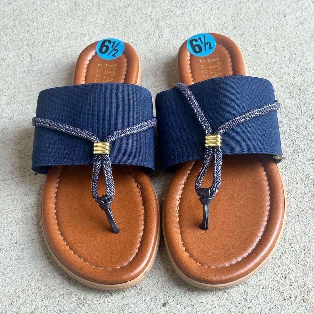 NEW Stylish Kids Sandals in Navy and Brown size 6 1/2